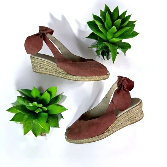 🆕 Eric Michael Suede Peep Toe Slingback Wedge Sandal with Bow - Picture 3 of 9